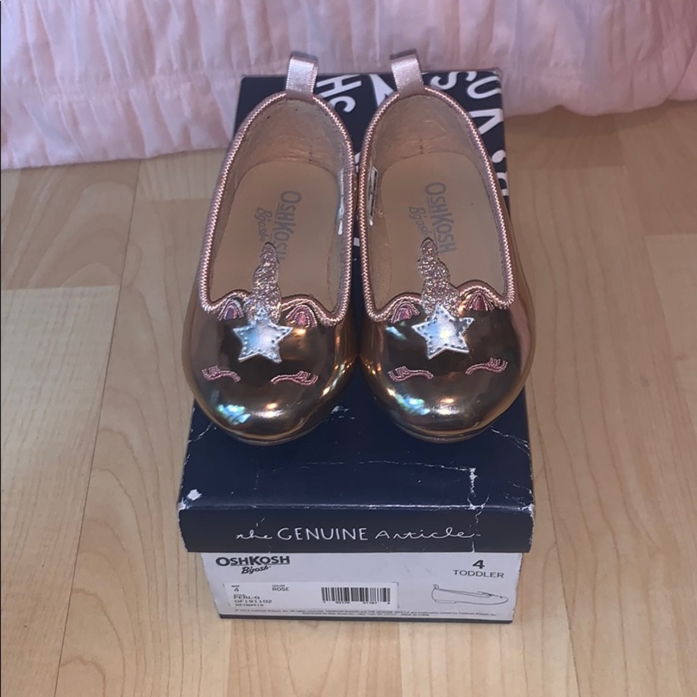 Osh Kosh Metallic Flats - Picture 1 of 3